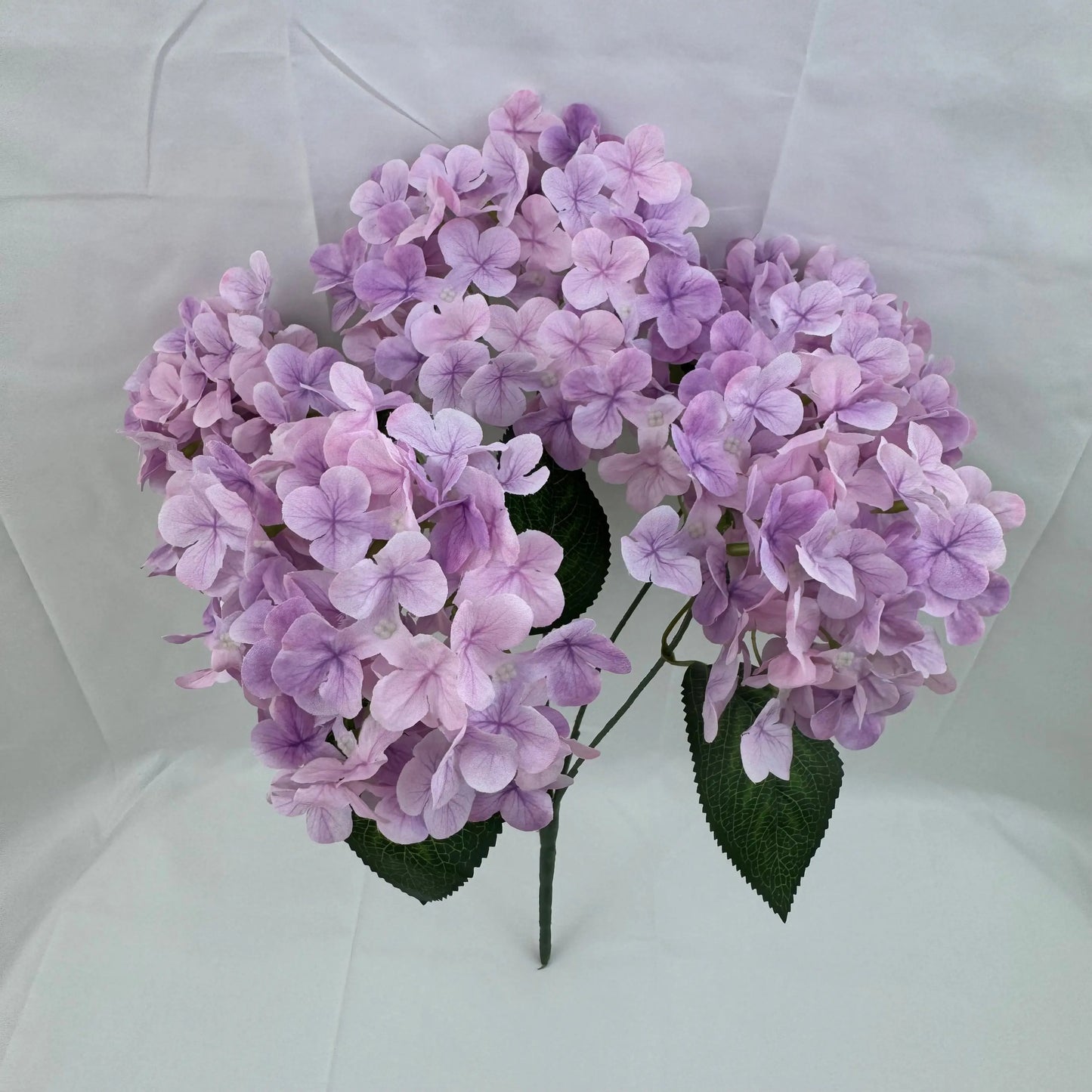 Lilac Silk 3D Hydrangea Bush - 5 Heads RosesHQ.com